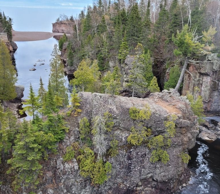 Chasing Waterfalls – Cascade Falls at Tettegouche State Park